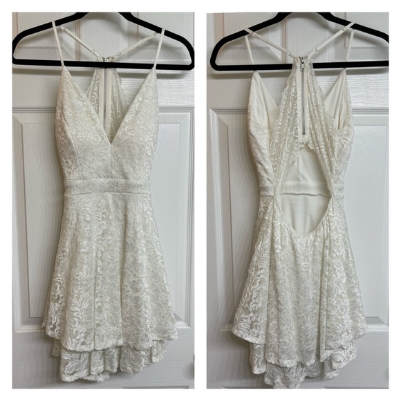 Party dress with a little shimmer. (Off white) - Picture 2 of 3